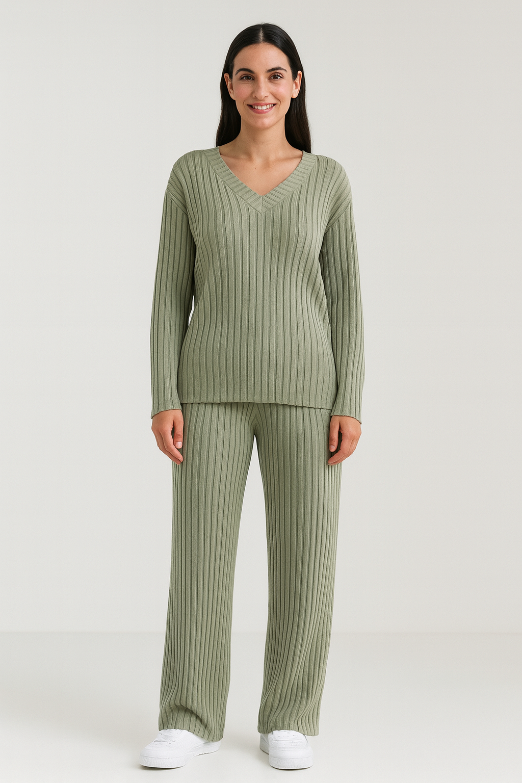 Talia | Tvådelat loungeset för kvinnor - Mjukt tyg med V-ringad tröja