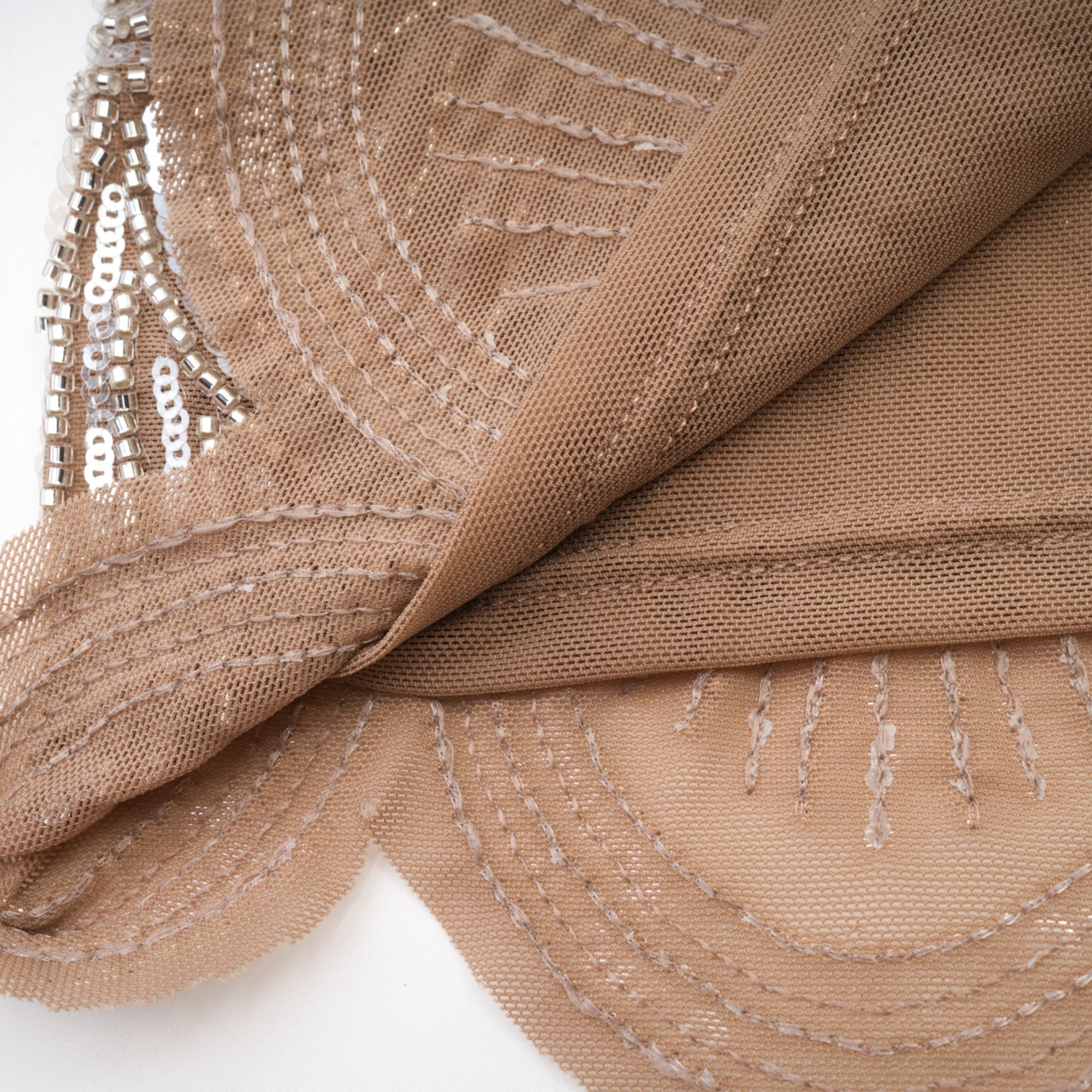 Robe mini Astrid marron ornée