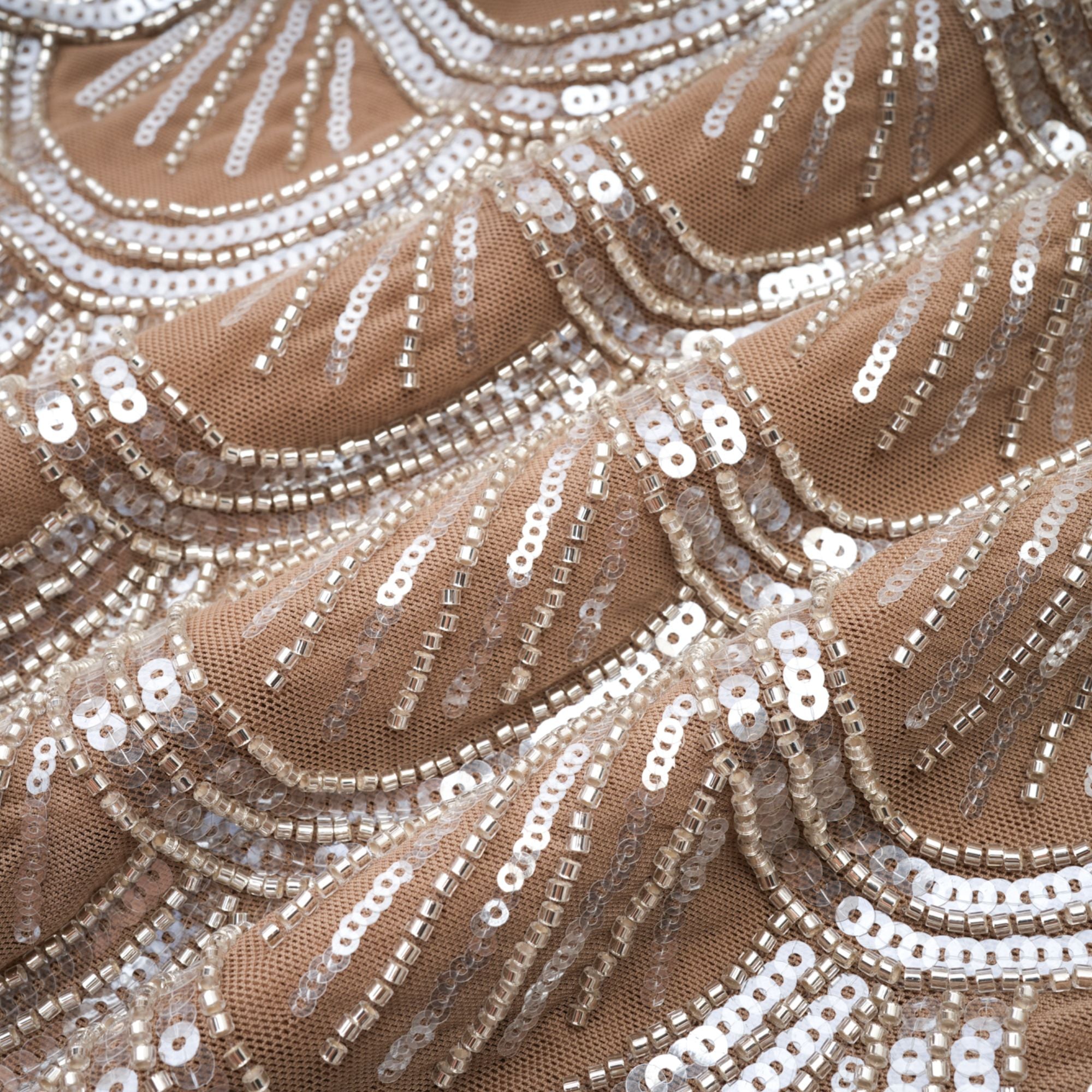 Robe mini Astrid marron ornée