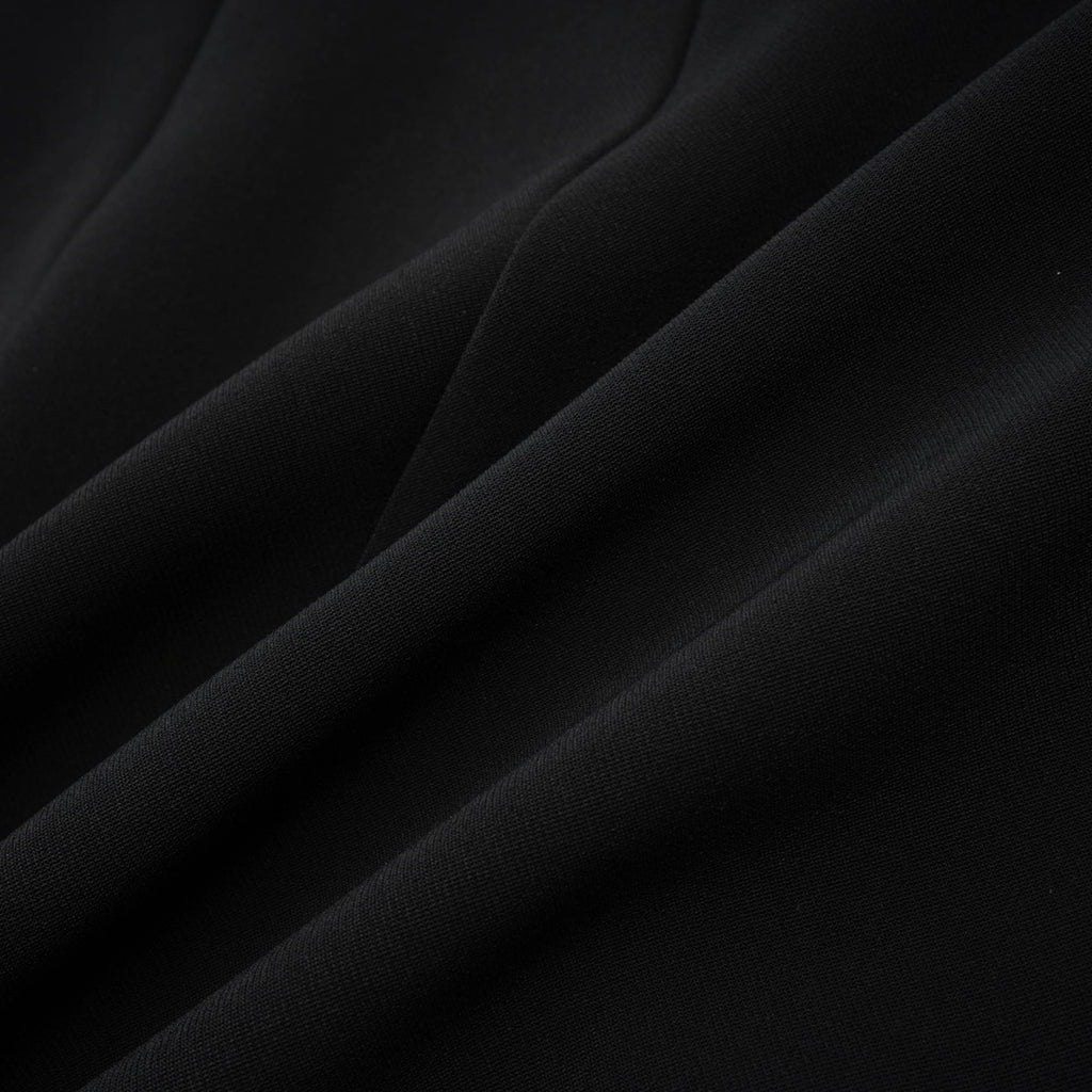 Robe courte Babette noire ornée de cristaux