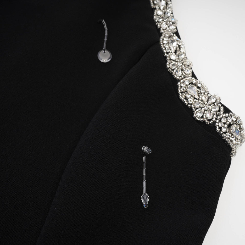 Robe courte Babette noire ornée de cristaux