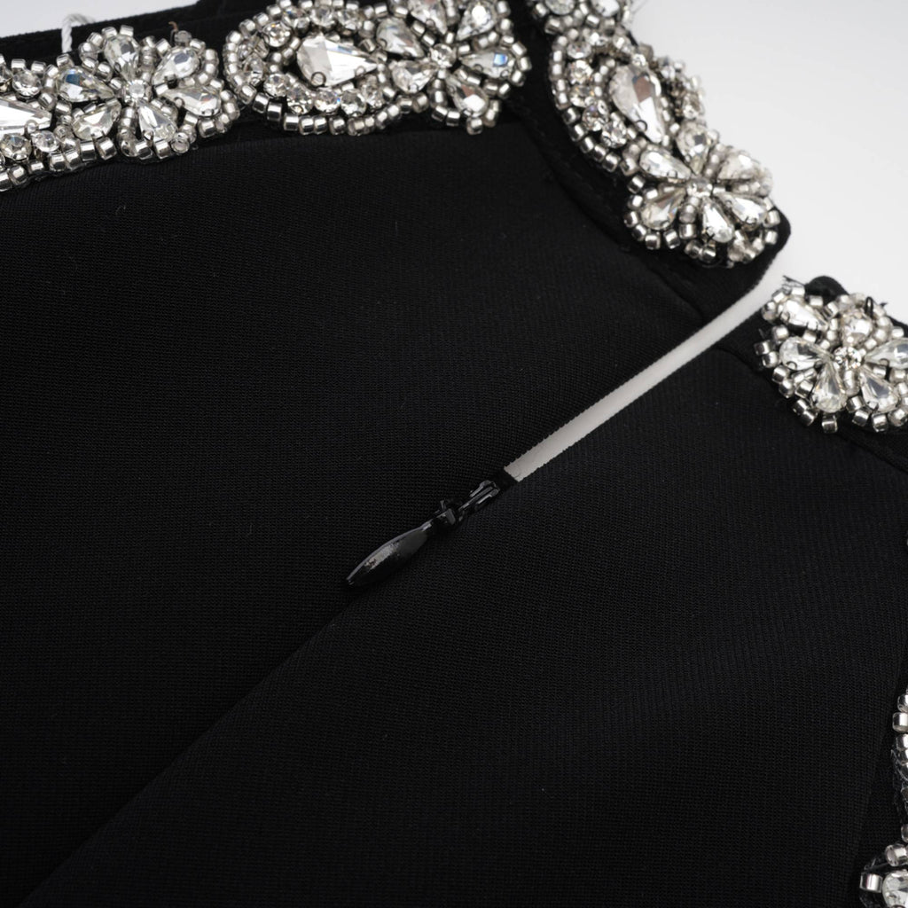 Robe courte Babette noire ornée de cristaux