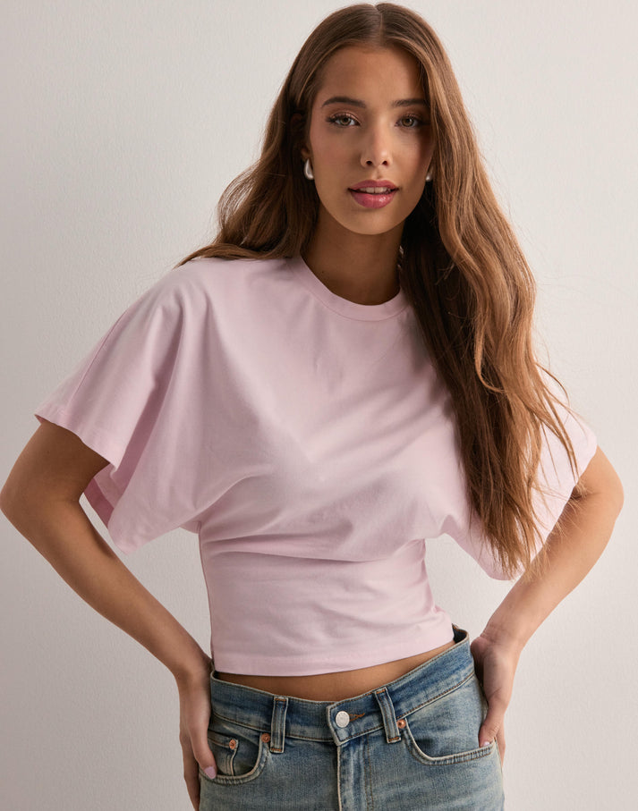Kianna | Iconinsch Wide Sleeve T-shirt
