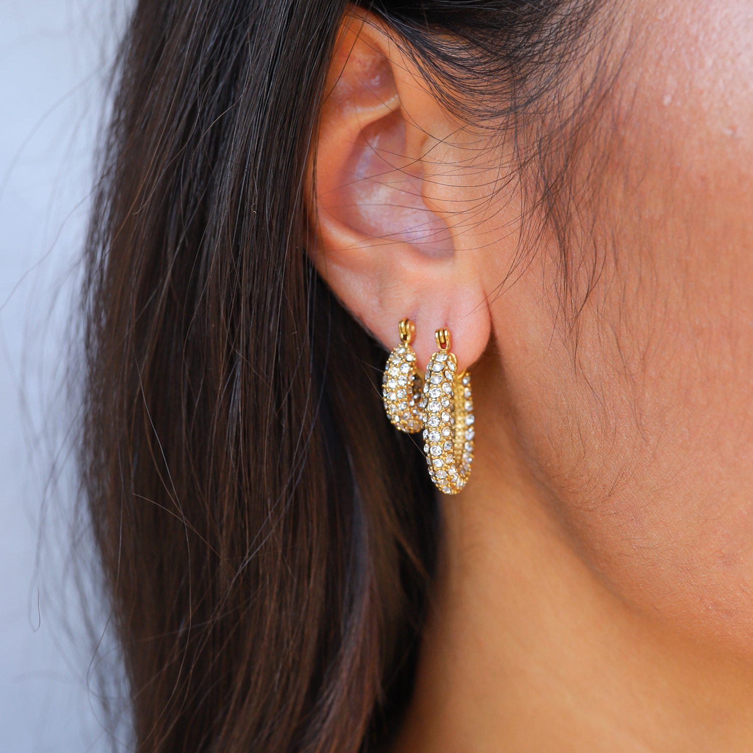 Judie | Elegante Hoops Oorbellen met Zirconia Steentjes