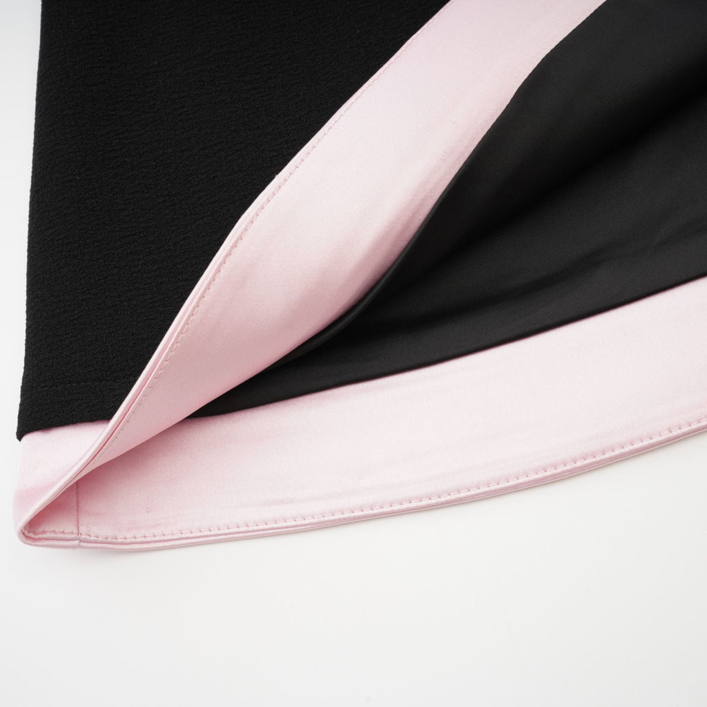 Uaine Black Two-Piece Jacket and Skirt Set