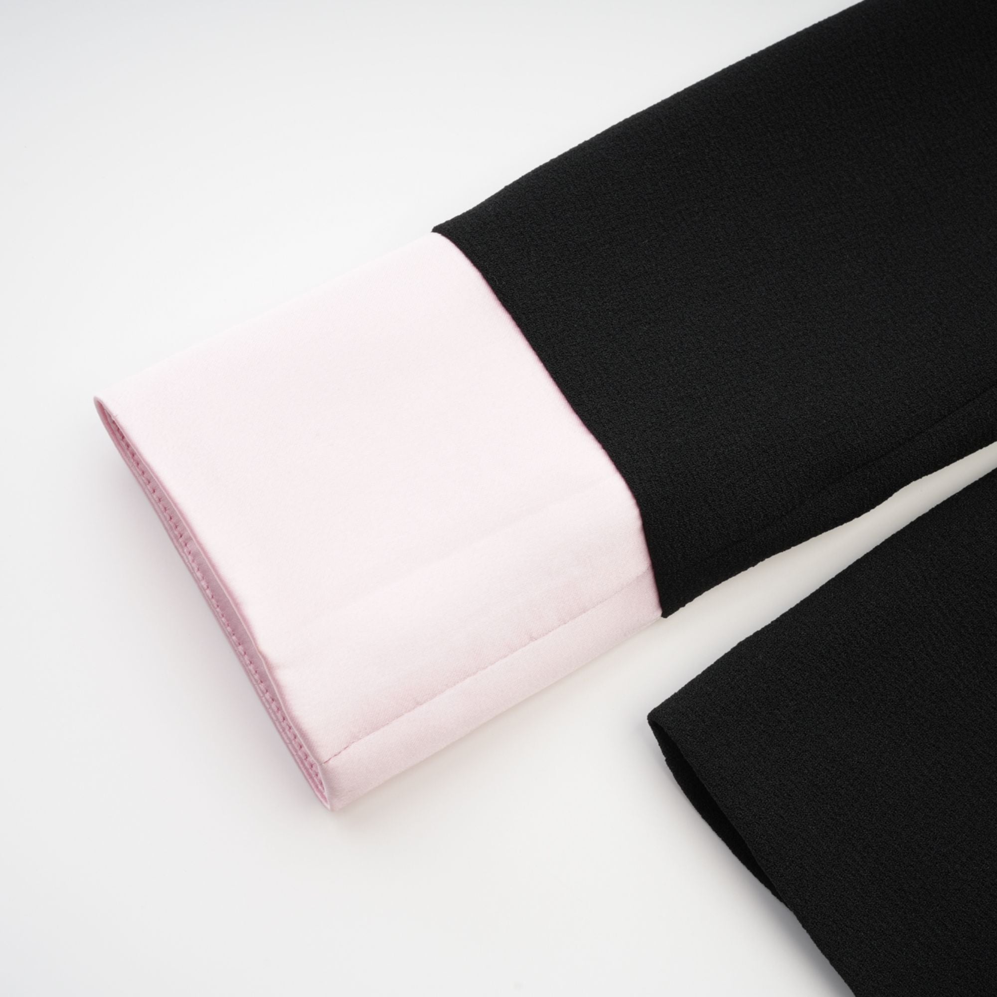 Uaine Black Two-Piece Jacket and Skirt Set