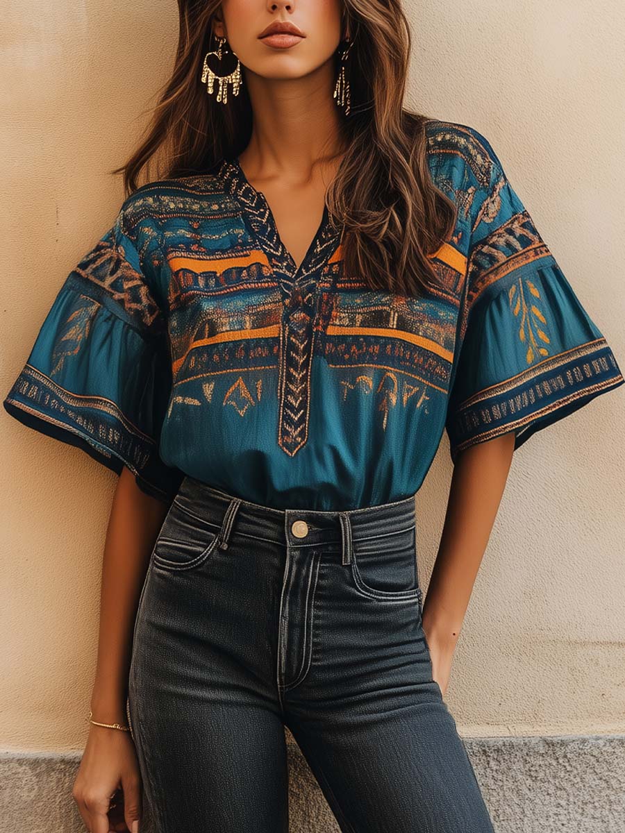 Levendige V-hals Blouse met Opvallende Print