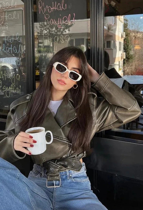 Abby | Kort läderjacka med bälte för dam