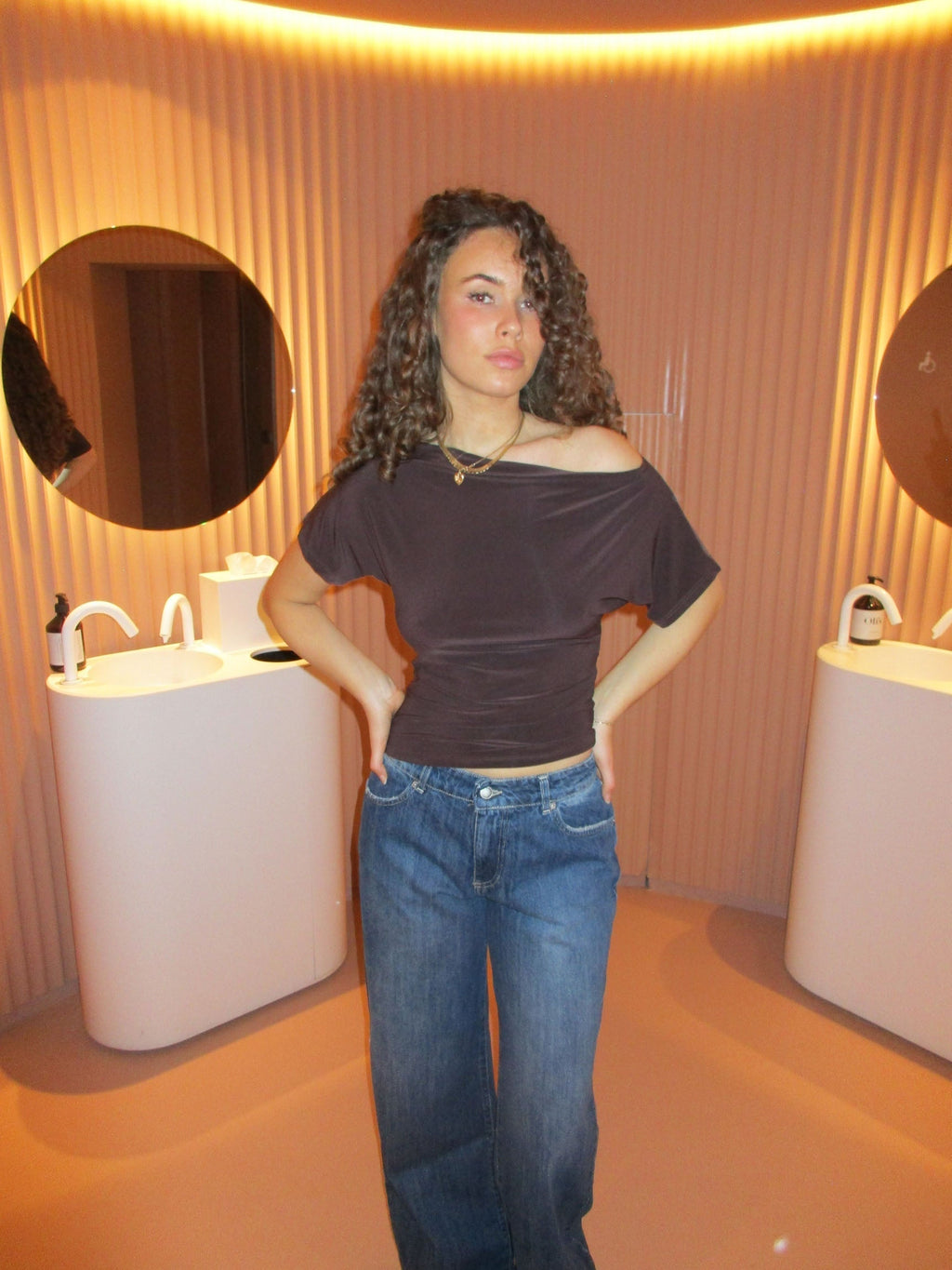 Miry | One‑Shoulder Top met Korte Mouw