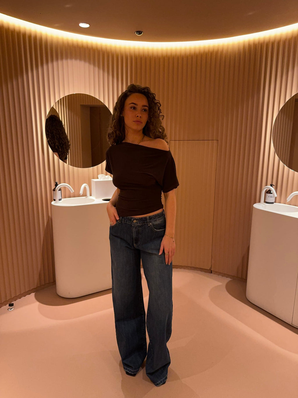 Miry | One‑Shoulder Top met Korte Mouw