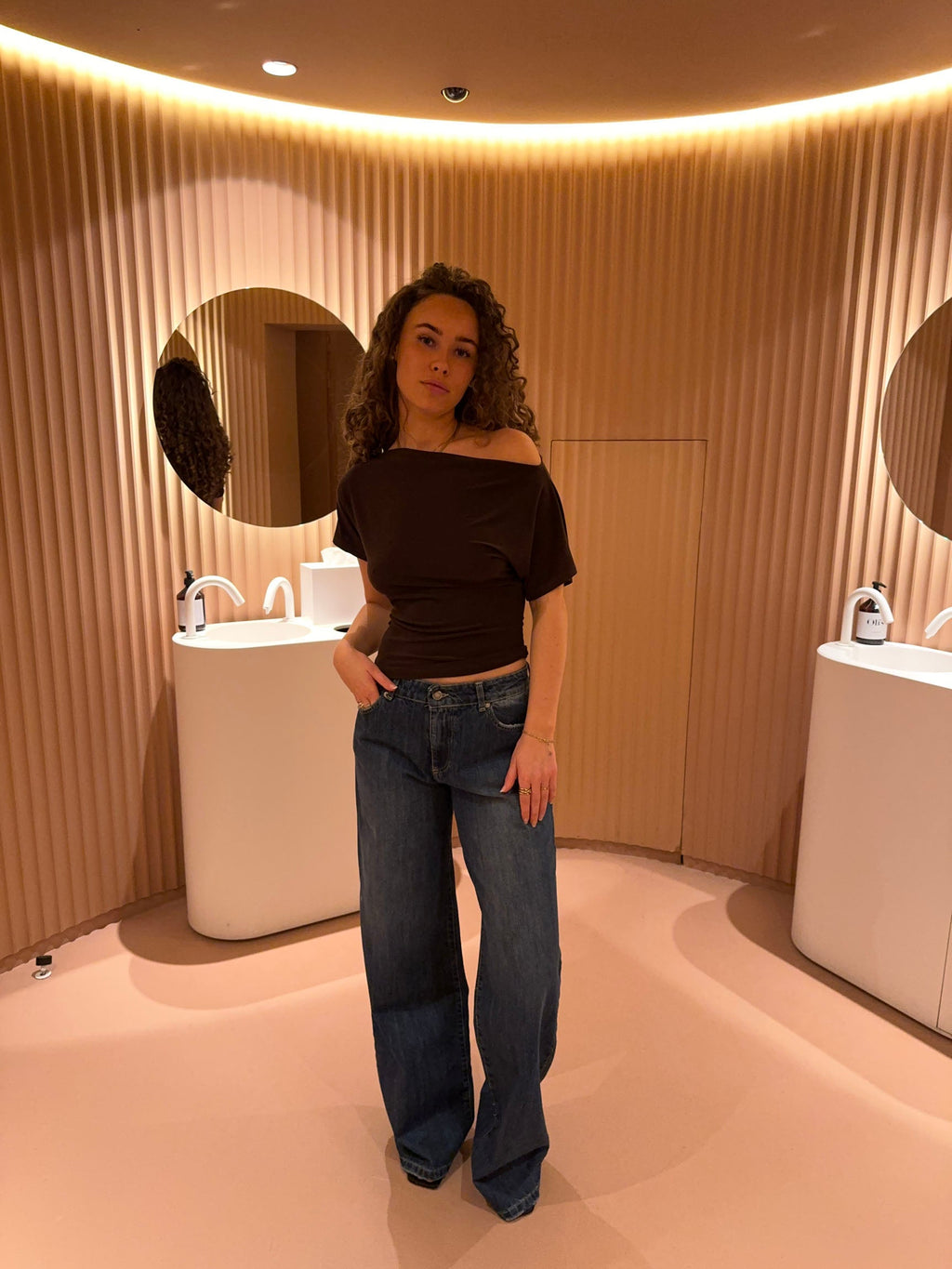 Miry | One‑Shoulder Top met Korte Mouw