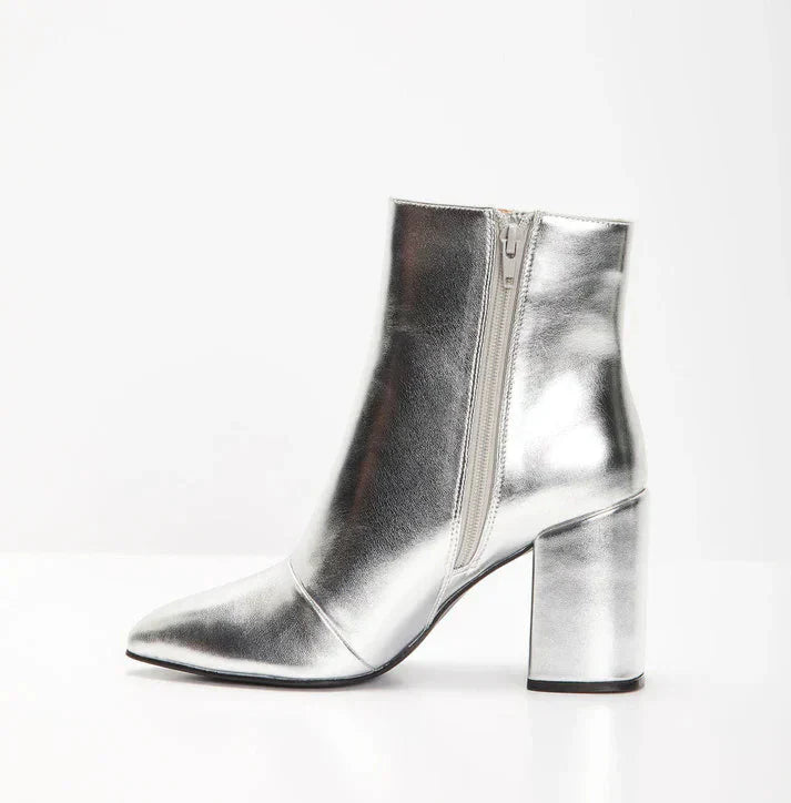 Jazline | Zilveren Metallic Enkelaarsjes voor Dames